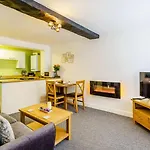 2 Bed In Oc-85514