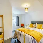 2 Bed In Oc-85514 *